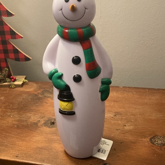 NWT- 14” LED Light Up Adorable Snowman Decoration 🔋 Operated - Picture 7 of 17